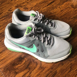 Nike‎ Dart X1 724477-005 size 9